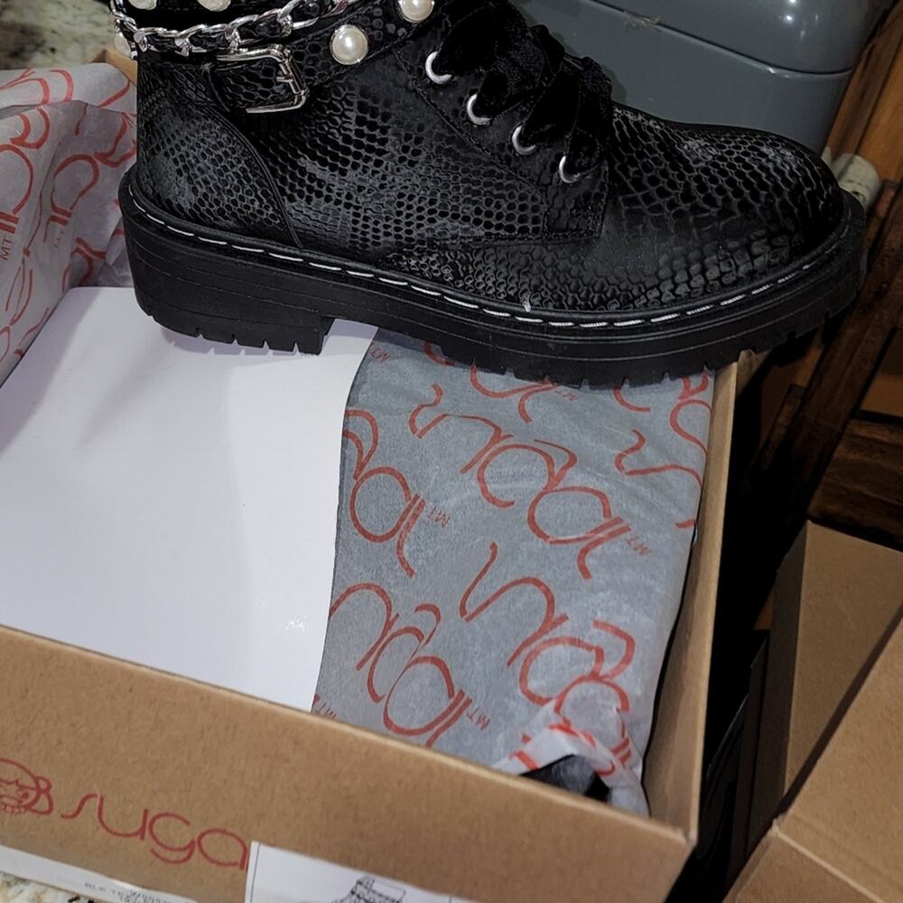 SUGAR NWT KADE PEARL COMBAT BOOTS - Picture 10 of 10